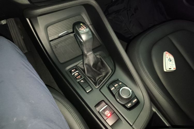 BMW X1 2017 #14 BMW X1 2017 immagine di auto #14
