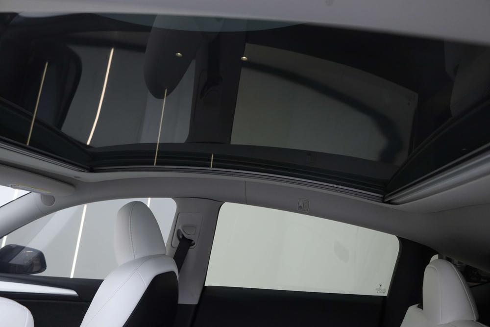 Tesla Model Y 2023 #24 Tesla Model Y 2023 car image #24