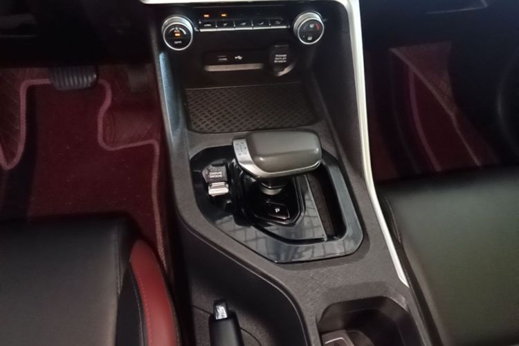GEELY Coolray 2022 #18 GEELY Coolray 2022 car image #18