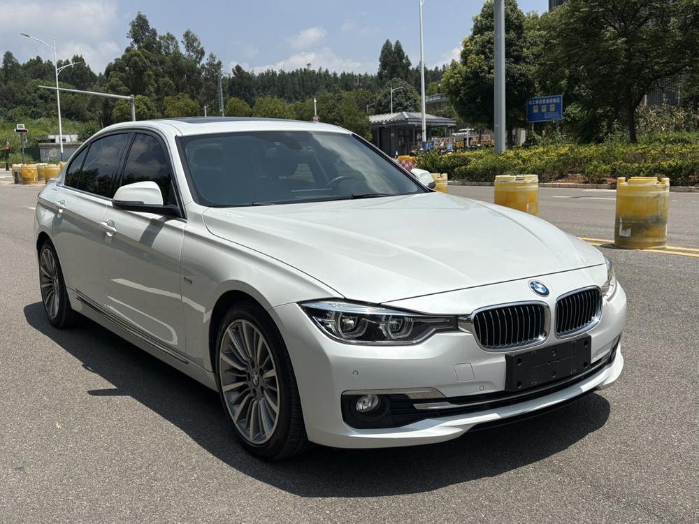 BMW 3 Series 2017 #3 BMW 3 Series 2017 car image #3