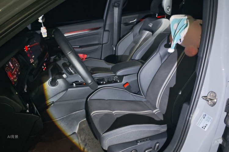 Volkswagen Golf 2024 car image #17