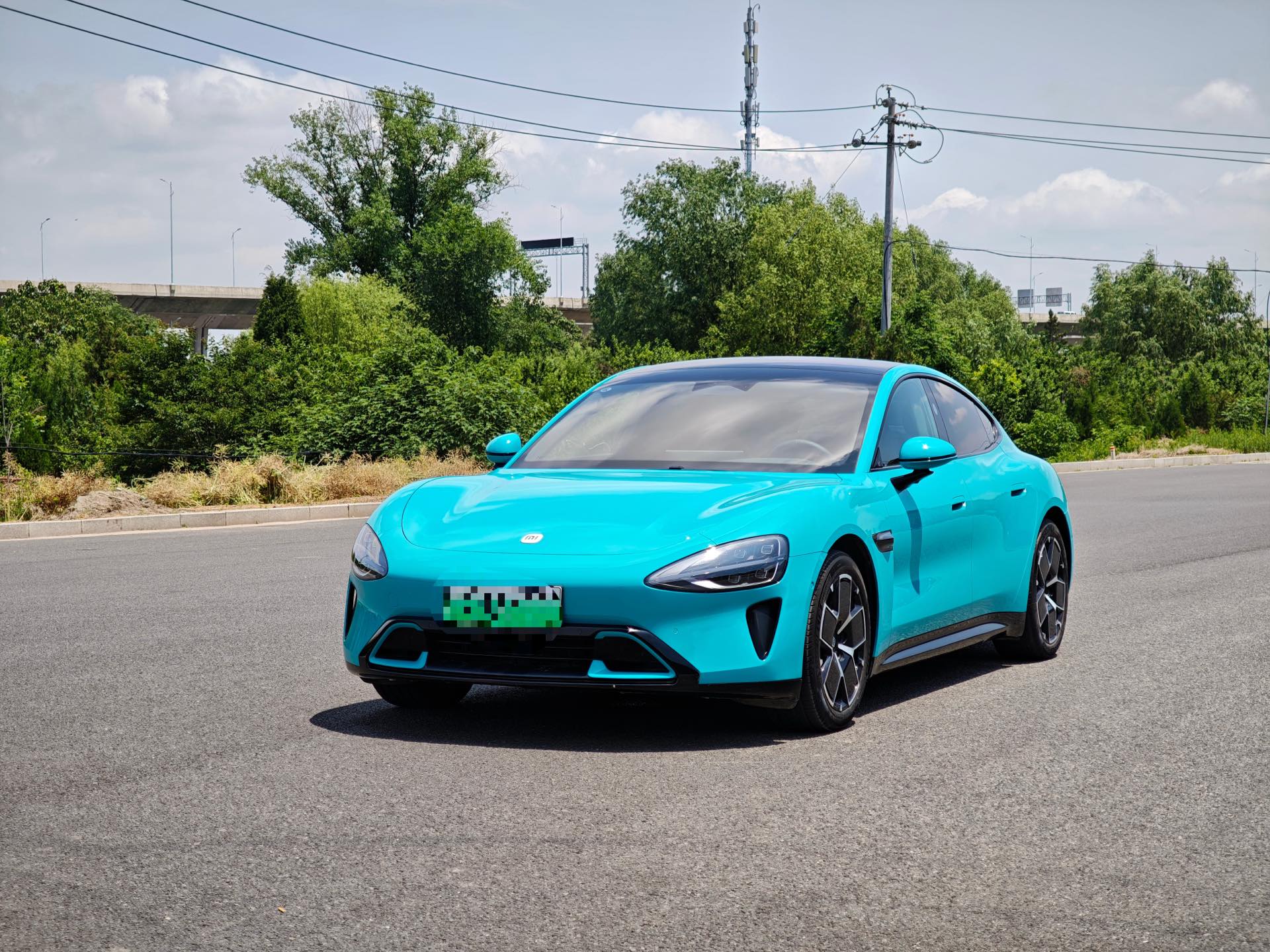 MI SU7 2024 car image 