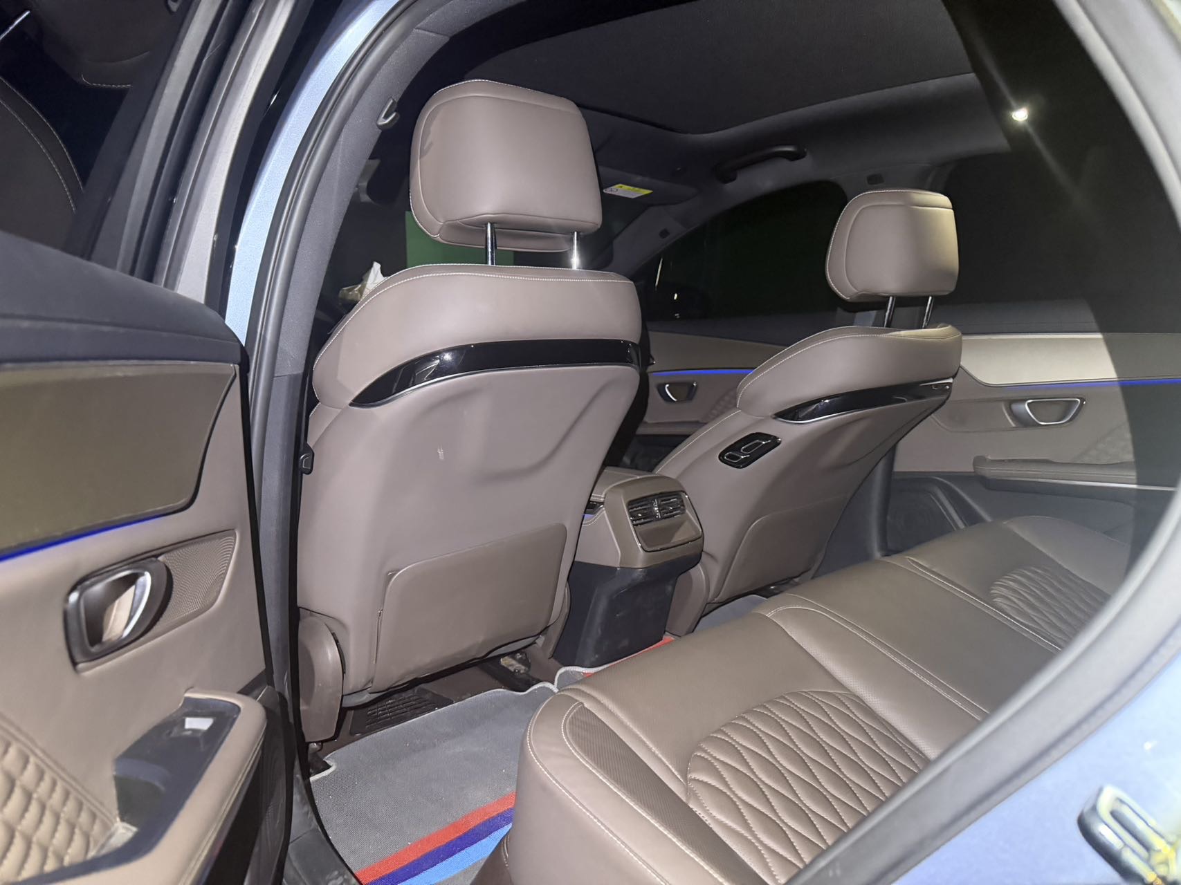 BYD Han 2023 #3 BYD Han 2023 car image #3