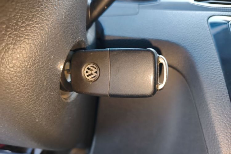 Volkswagen Santana 2023 car image #9