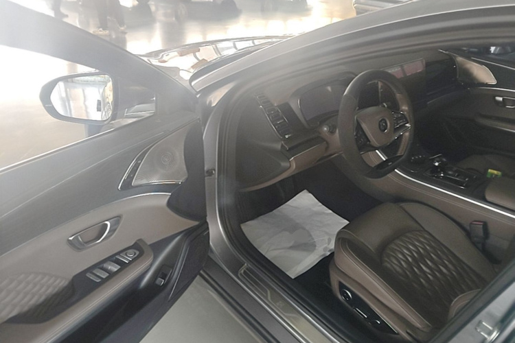 BYD Han 2022 car image #16