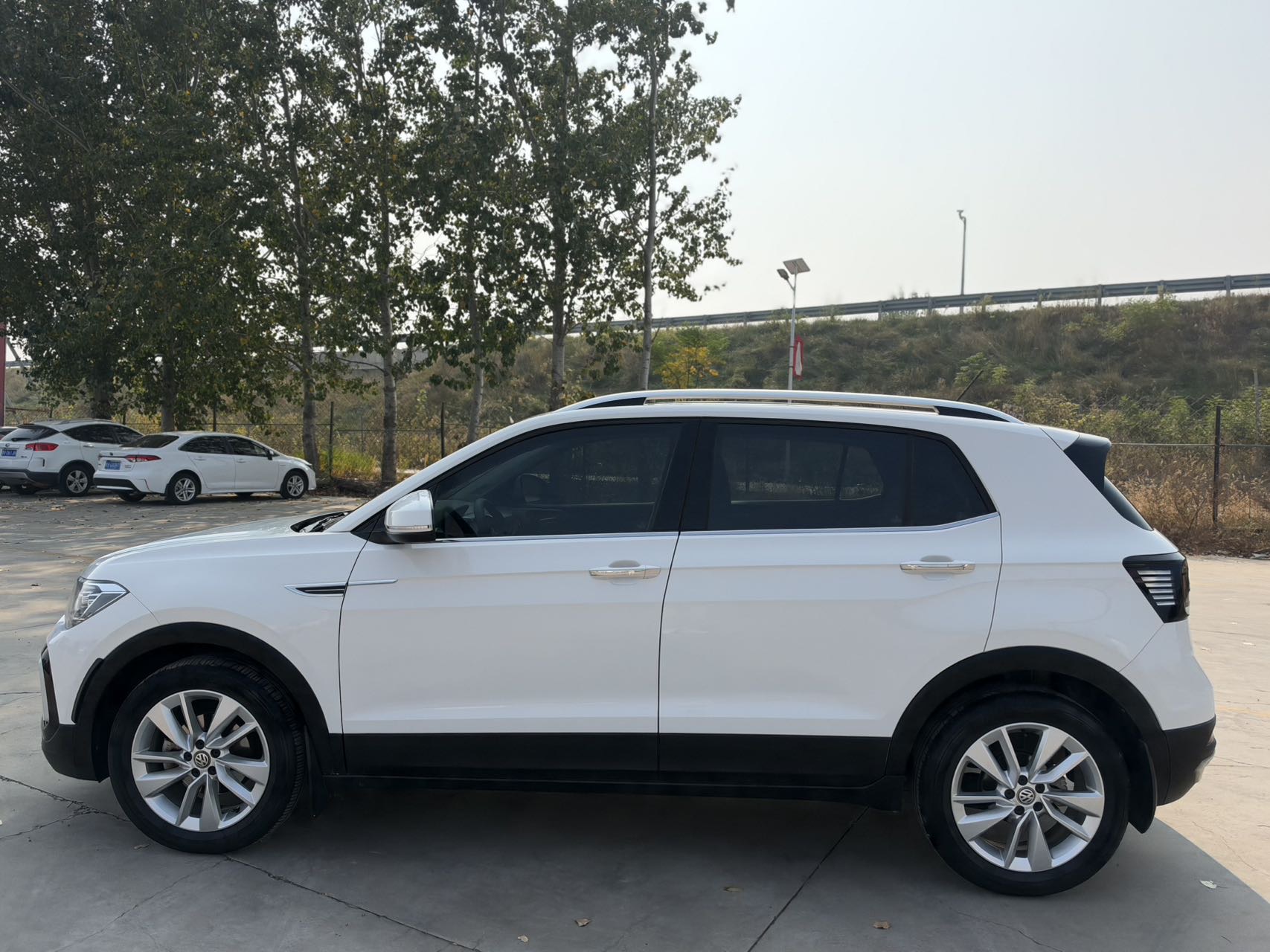 Volkswagen T-Cross 2020 #3 Volkswagen T-Cross 2020 car image #3