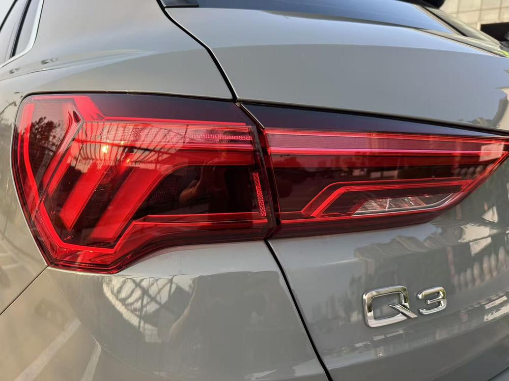 Audi Q3 2023 immagine di auto #11