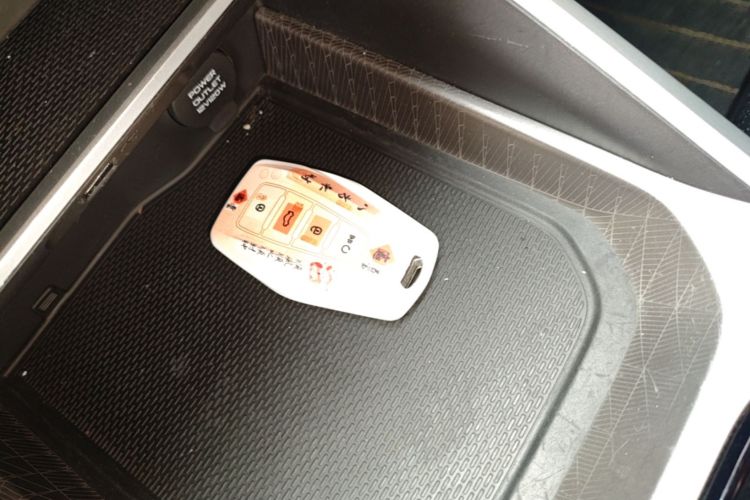 GEELY Emgrand 2024 car image #9