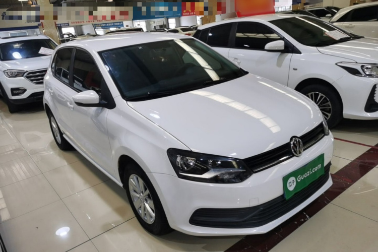 Volkswagen Polo 2019 car image #4