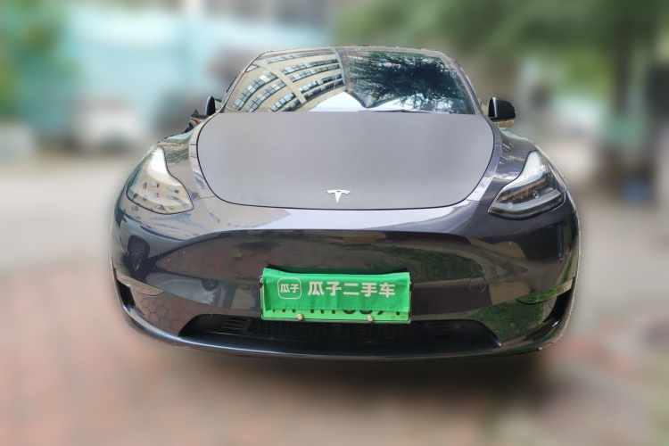Tesla Model Y 2024 #3 Tesla Model Y 2024 immagine di auto #3