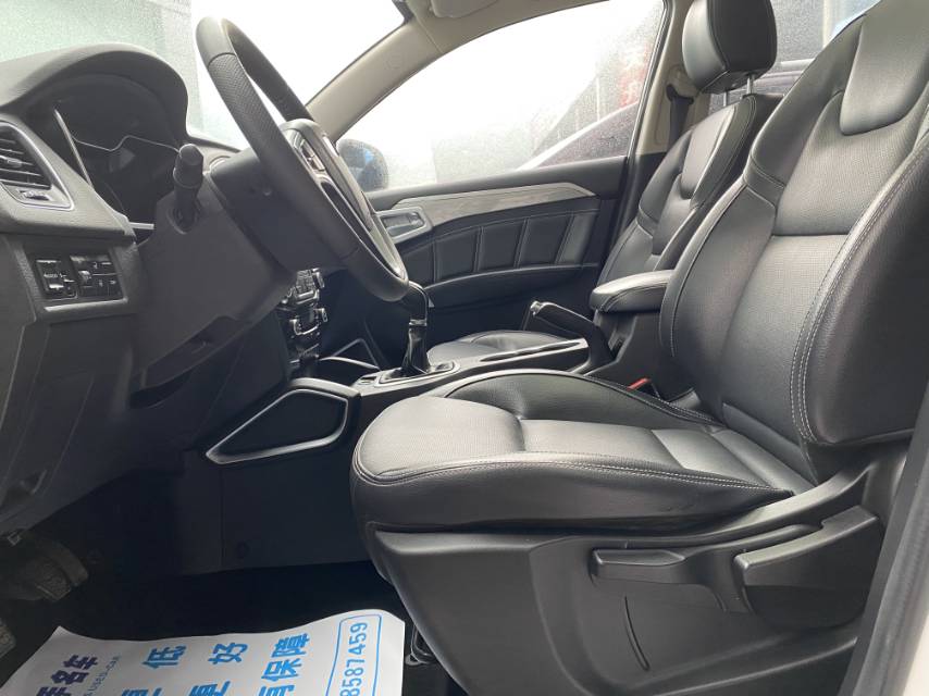 GEELY Vision X6 2017 imagen de coche #5