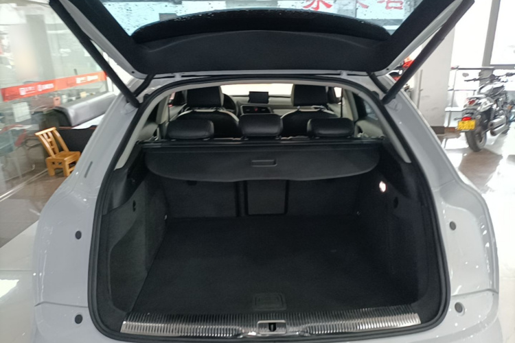 Audi Q3 2017 #19 Audi Q3 2017 car image #19