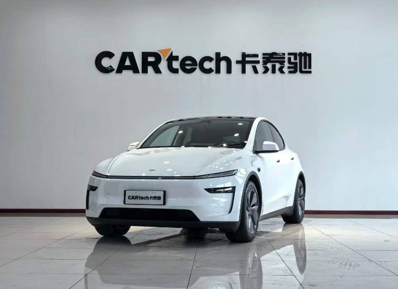 Tesla Model Y 2026 car image 