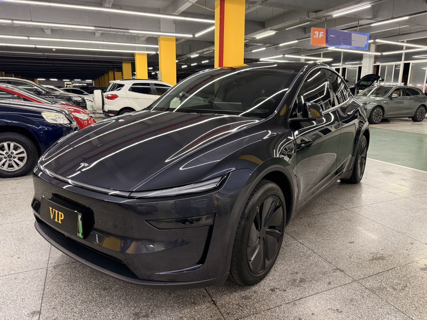 Tesla Model Y 2025 Tesla Model Y 2025 car image