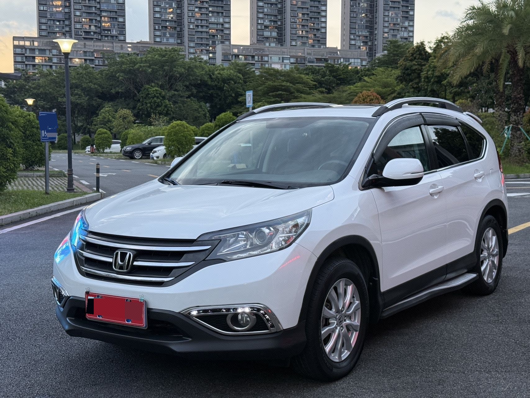 Honda CR-V 2015 Honda CR-V 2015 car image