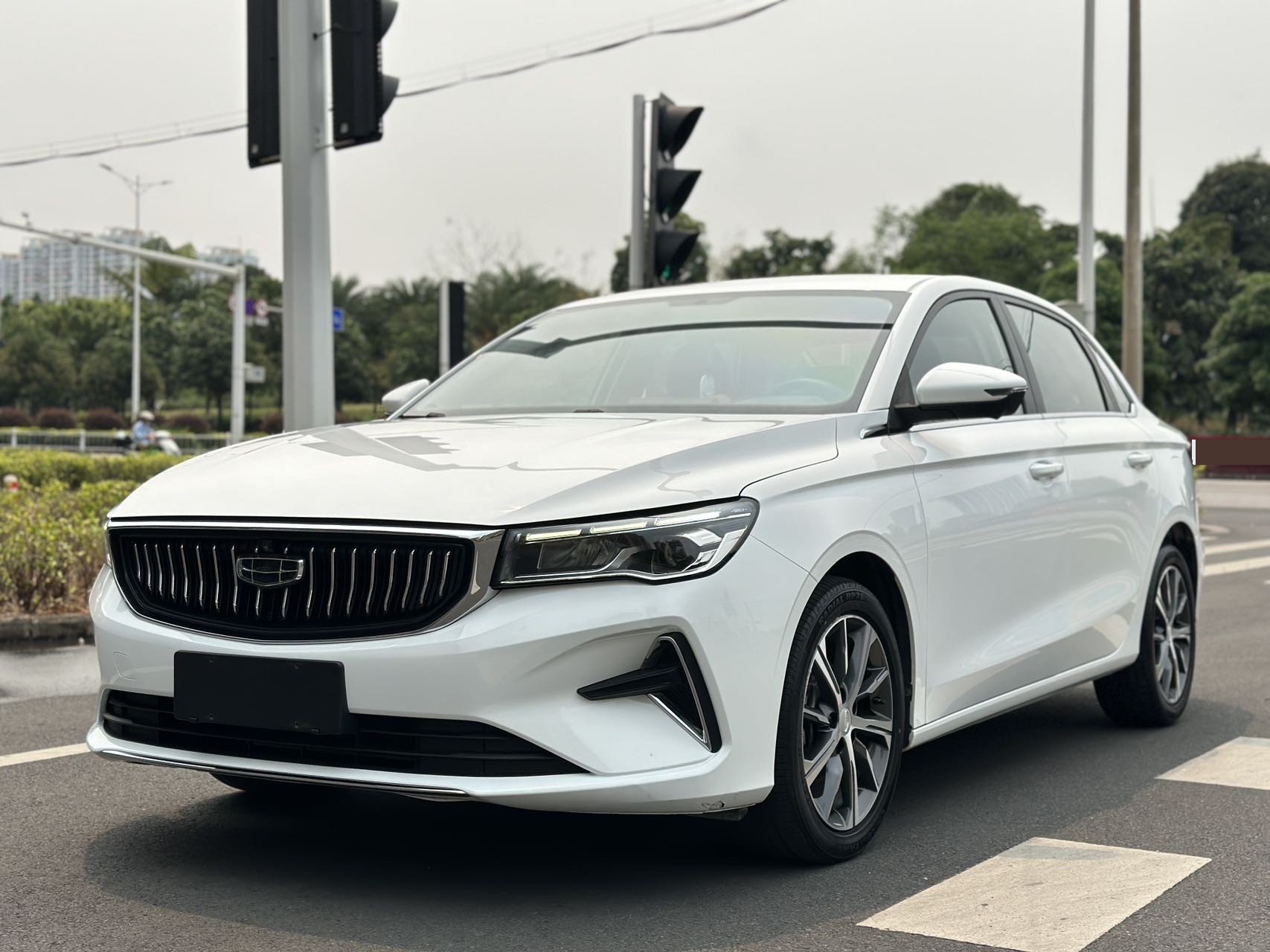 GEELY Emgrand 2023 imagem de carro 