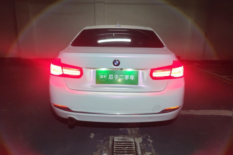 BMW 3 Series 2015 #6 BMW 3 Series 2015 car image #6