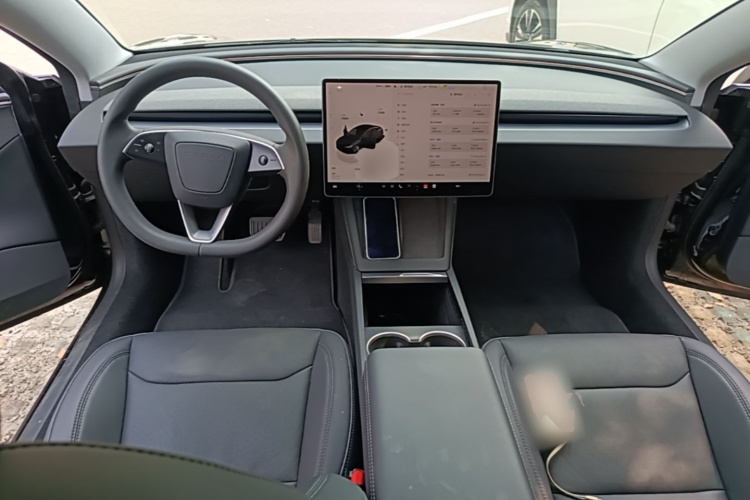 Tesla Model 3 2025 #10 Tesla Model 3 2025 car image #10