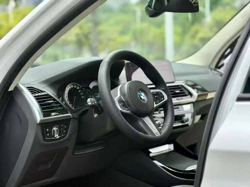 BMW X3 2018 car image #5