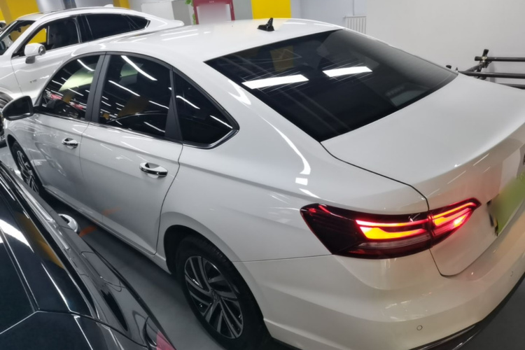 Volkswagen Lavida 2024 car image #5