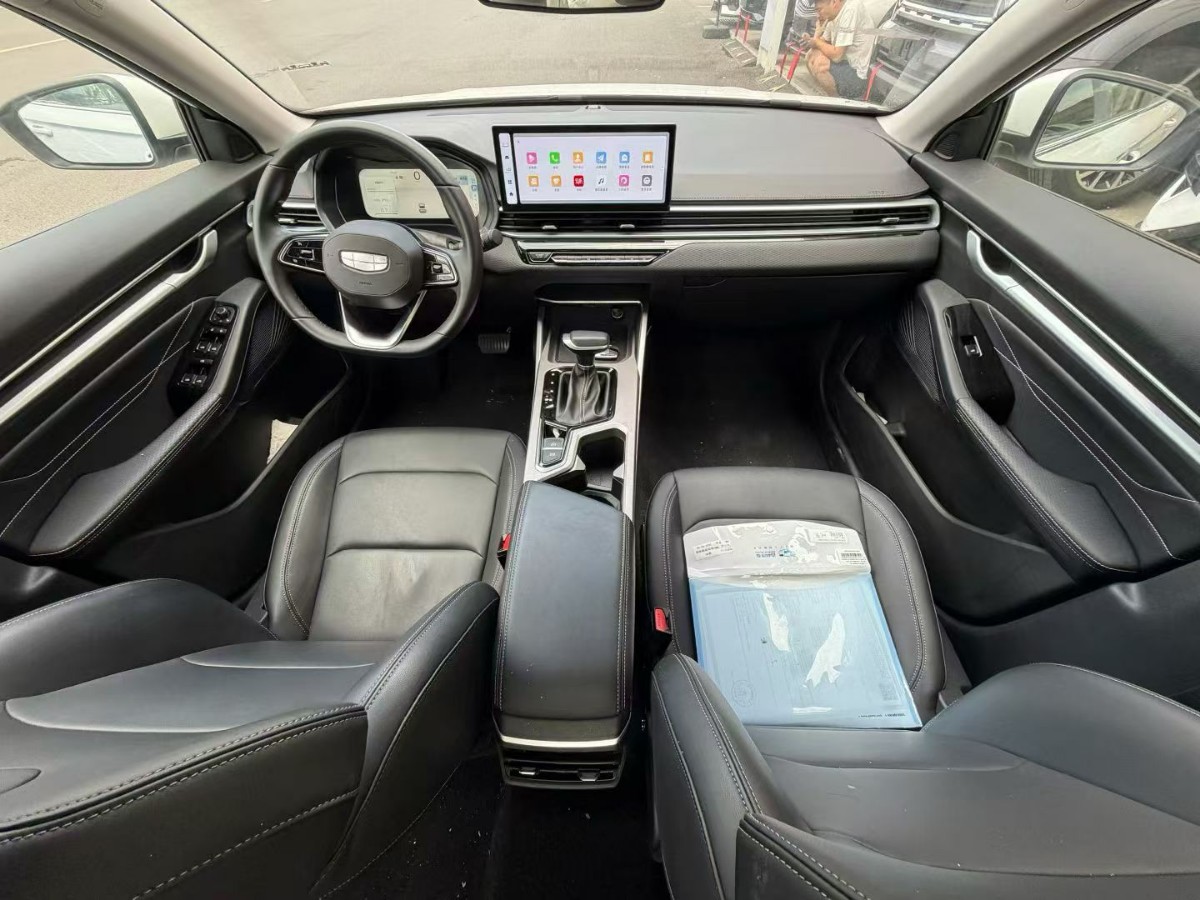 GEELY Emgrand 2025 car image #2