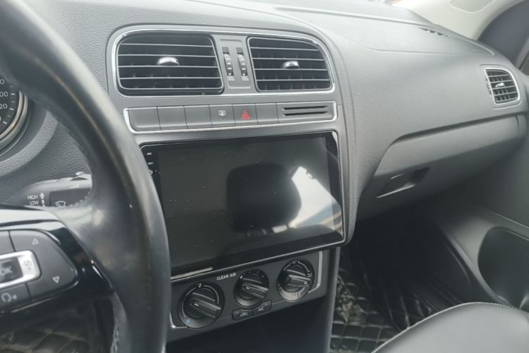 Volkswagen Polo 2016 #13 Volkswagen Polo 2016 car image #13