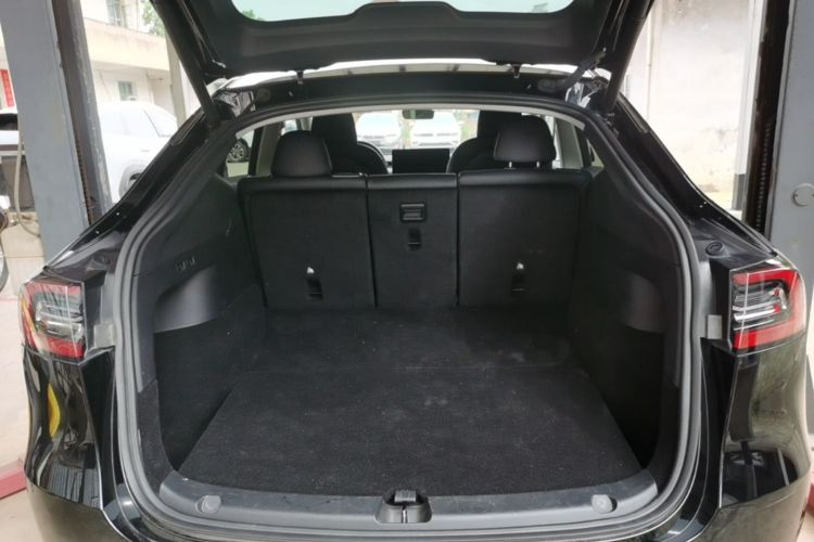 Tesla Model Y 2023 #19 Tesla Model Y 2023 car image #19
