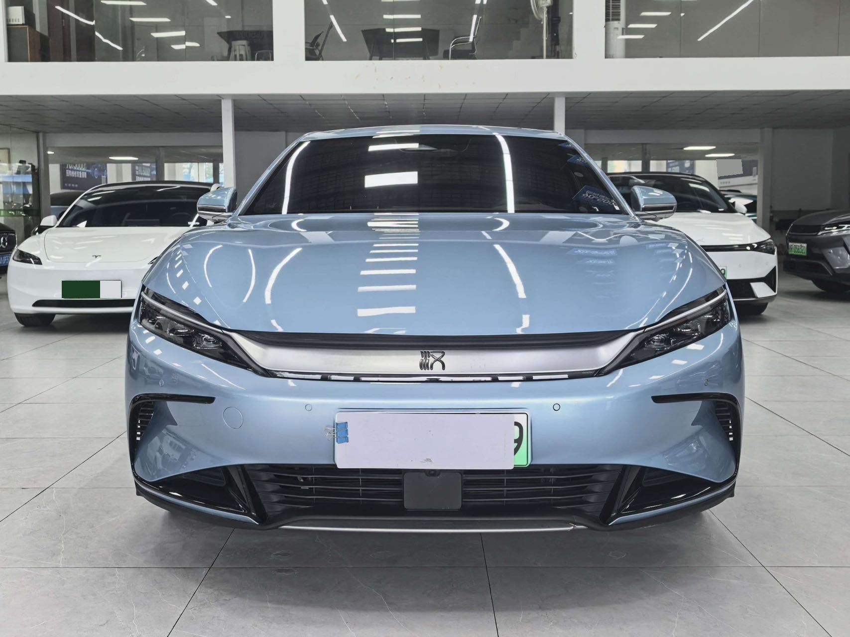 BYD Han 2024 car image #2