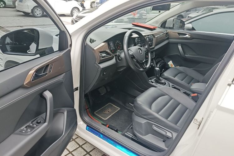 Volkswagen Tharu 2019 #16 Volkswagen Tharu 2019 car image #16
