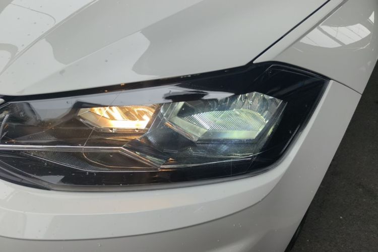 Volkswagen Polo 2021 car image #23