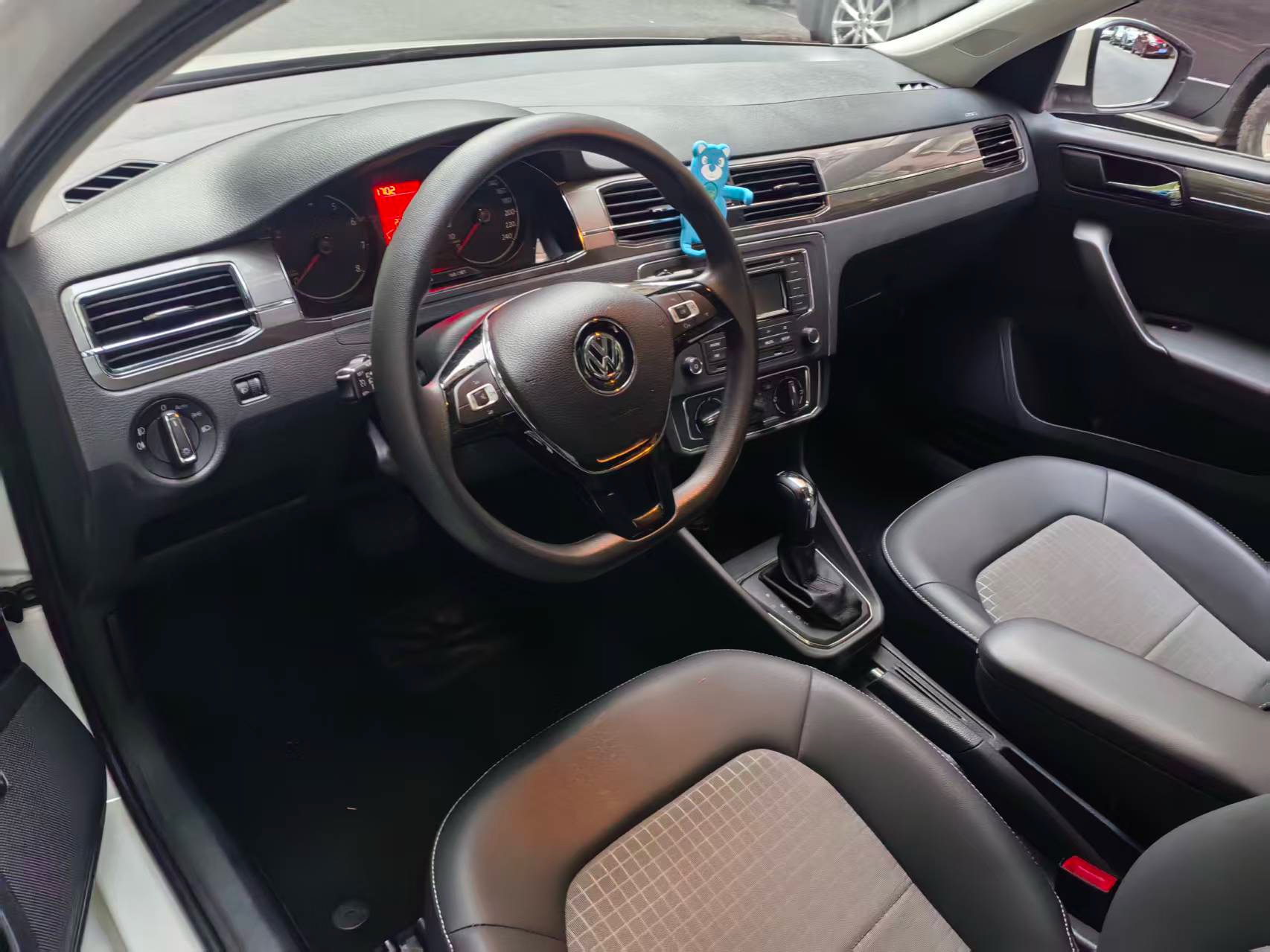 Volkswagen Santana 2017 #3 Volkswagen Santana 2017 صورة سيارة #3