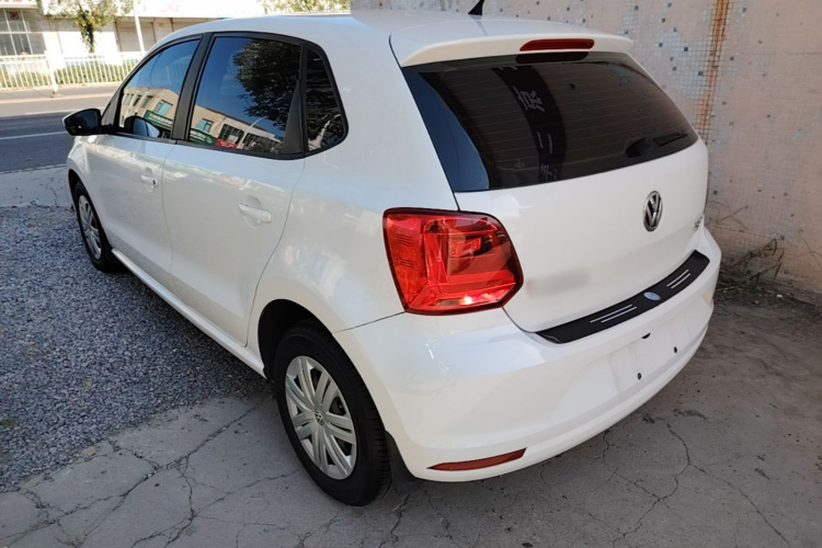 Volkswagen Polo 2019 car image #7