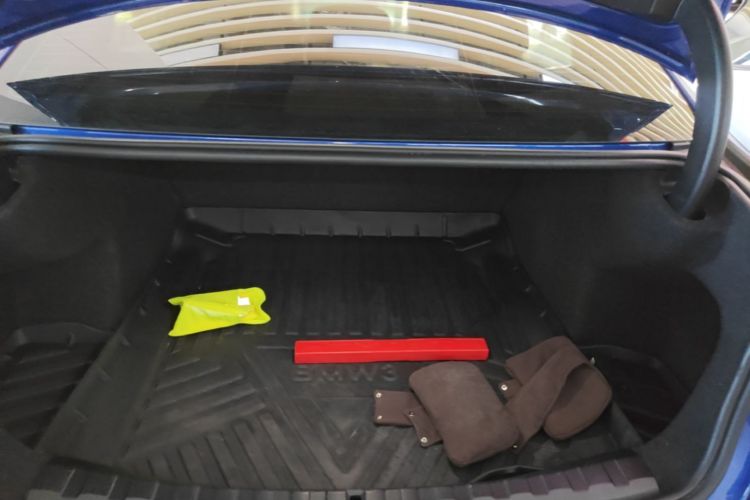 BMW 3 Series 2021 imagen de coche #19