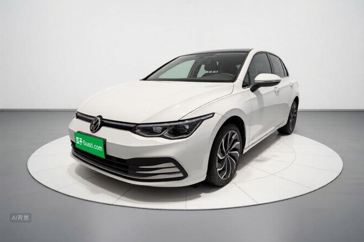 Volkswagen Golf 2024 car image #2
