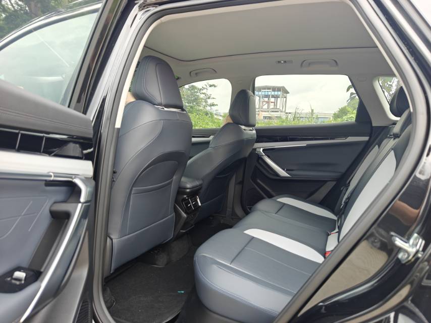 GEELY Boyue L 2024 #4 GEELY Boyue L 2024 car image #4