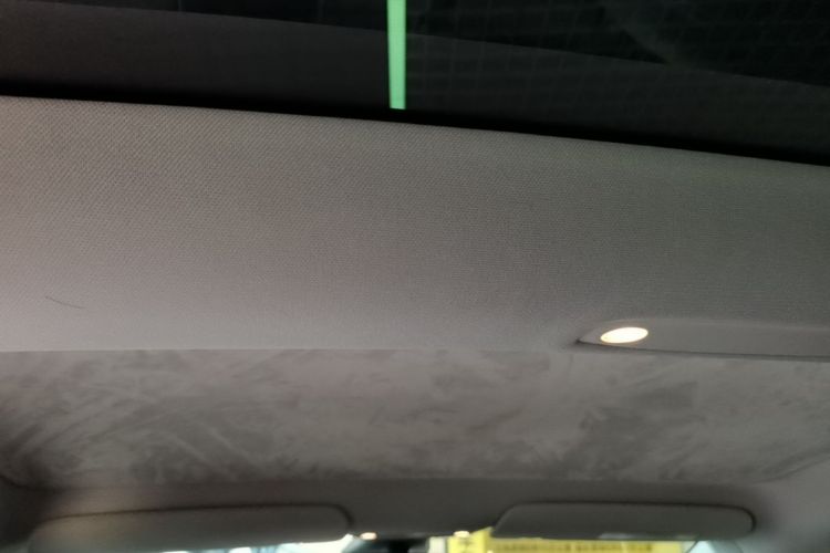 Tesla Model 3 2020 car image #18