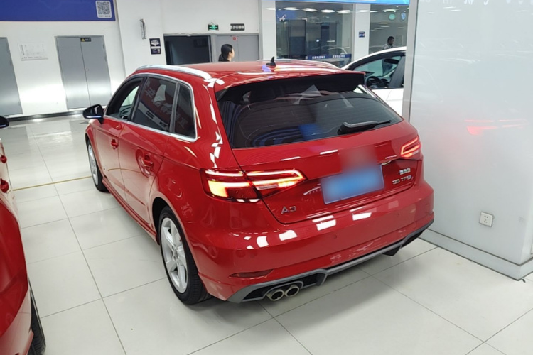 Audi A3 2019 immagine di auto #5
