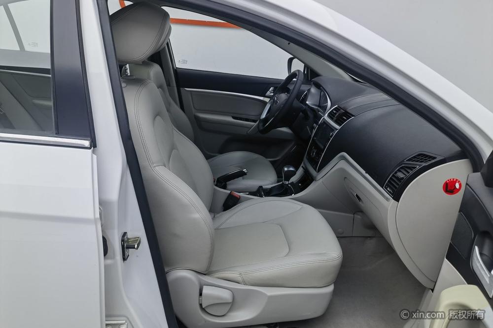 GEELY Emgrand 2015 car image #11