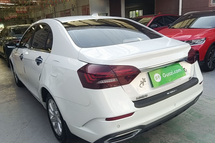 GEELY Emgrand 2021 #5 GEELY Emgrand 2021 car image #5