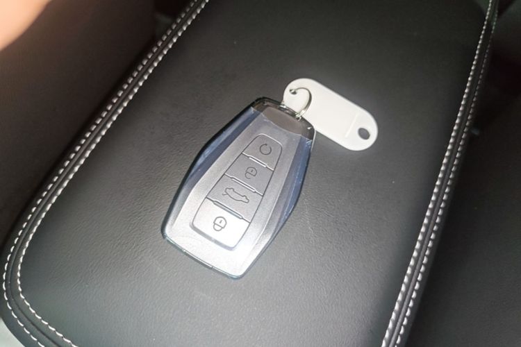 GEELY Coolray 2024 car image #9