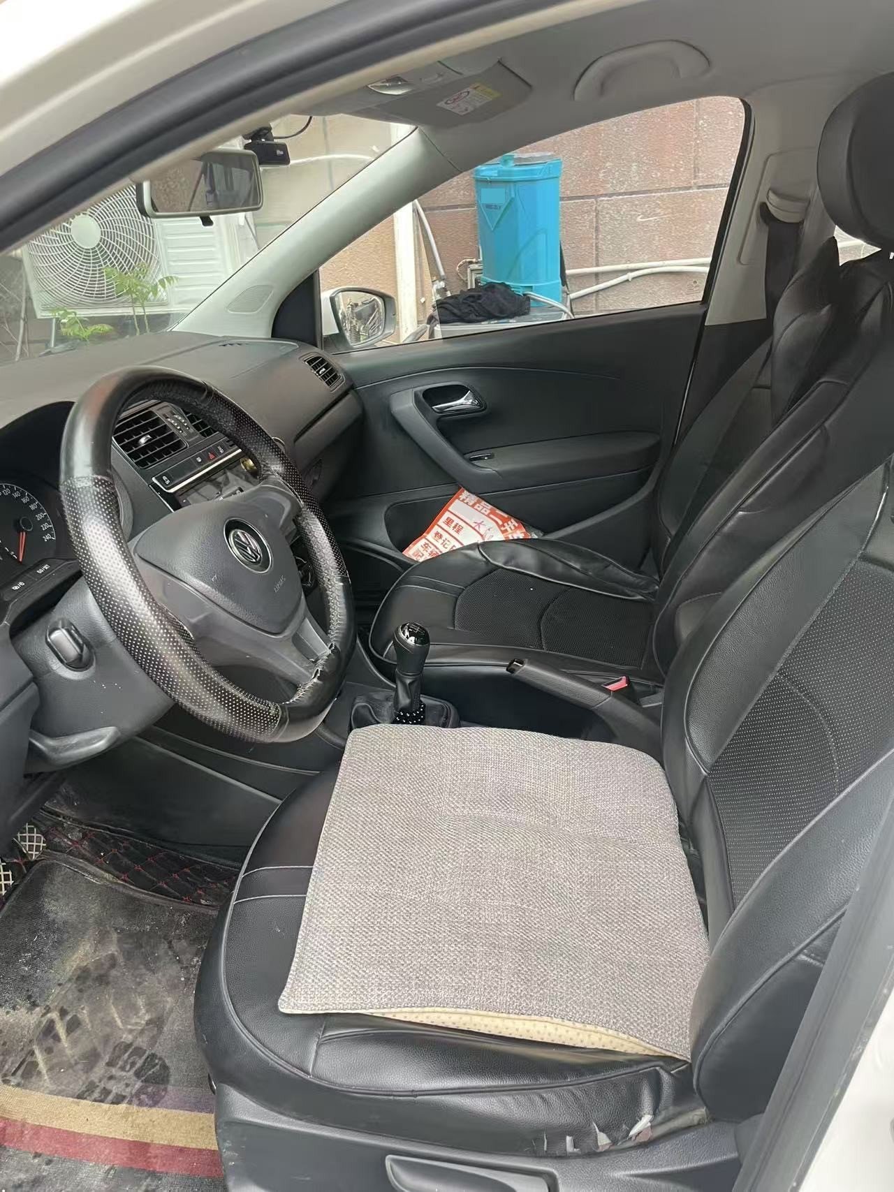 Volkswagen Polo 2018 car image #3