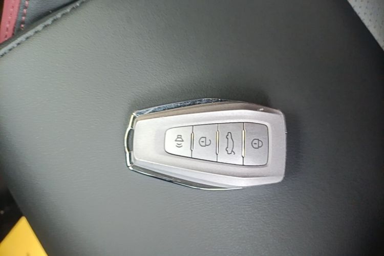 GEELY Coolray 2023 car image #14