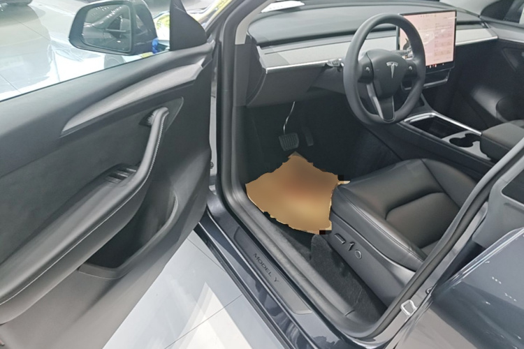Tesla Model Y 2025 #12 Tesla Model Y 2025 immagine di auto #12