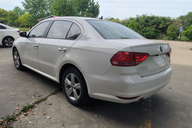 Volkswagen Lavida 2018 car image #5