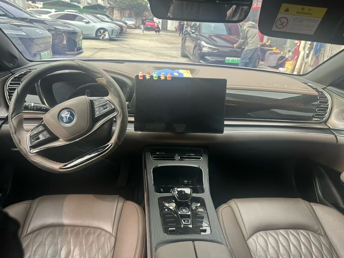 BYD Han 2022 #5 BYD Han 2022 صورة سيارة #5