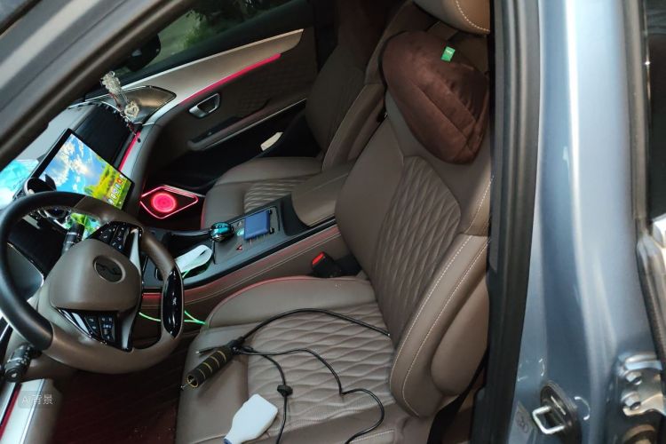 BYD Han 2023 car image #17