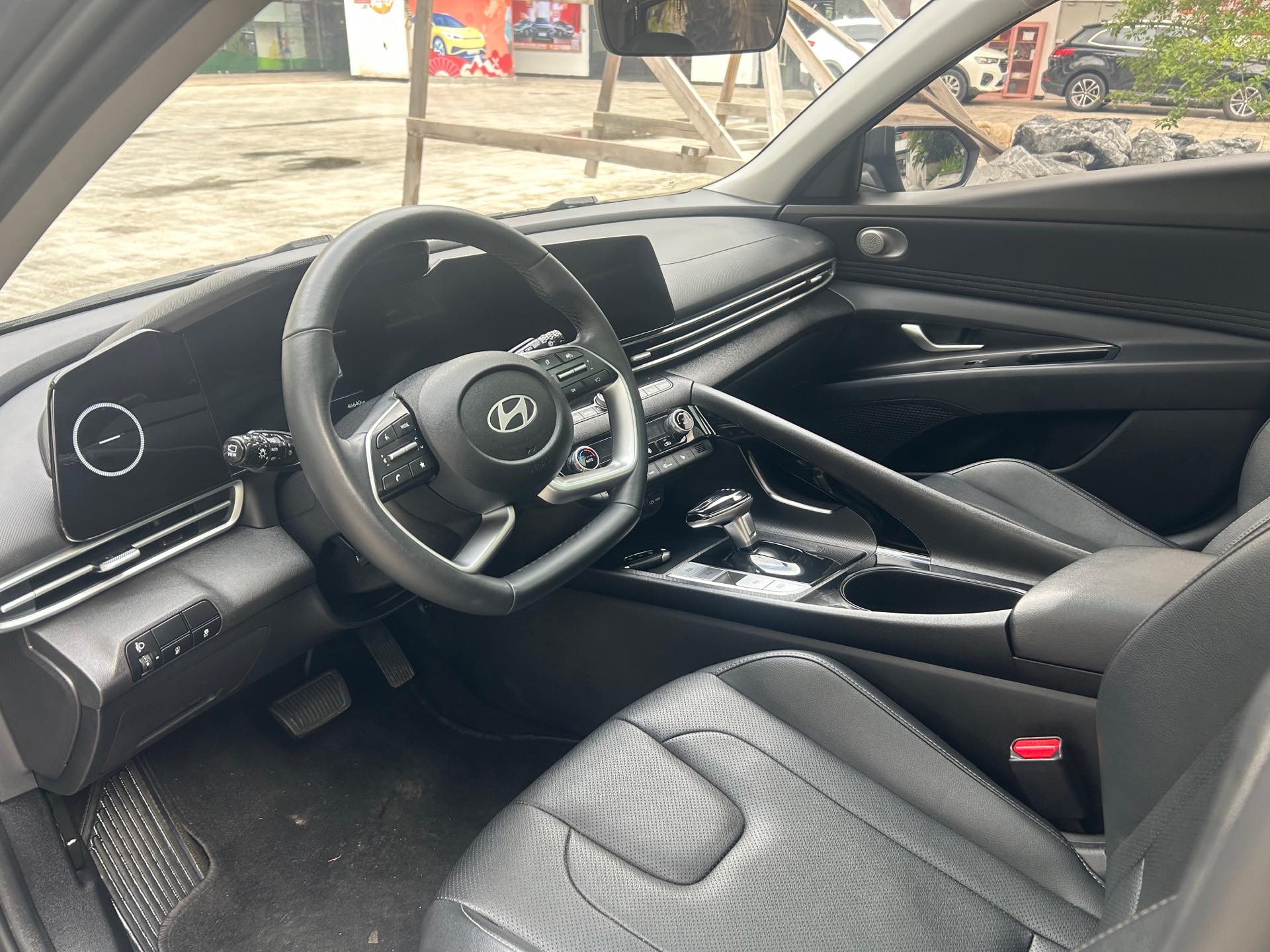 Hyundai Elantra 2023 car image #11