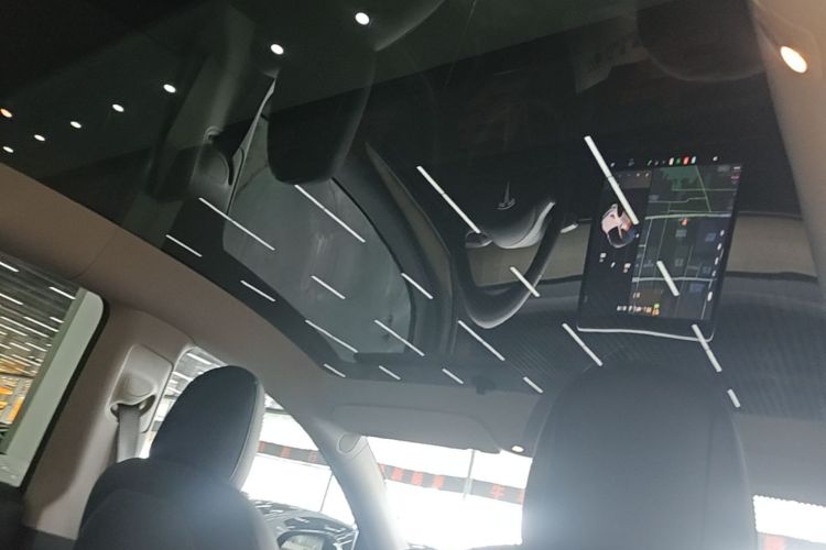 Tesla Model Y 2021 #18 Tesla Model Y 2021 car image #18