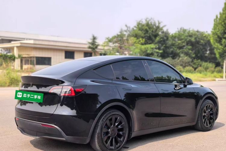 Tesla Model Y 2023 #7 Tesla Model Y 2023 car image #7
