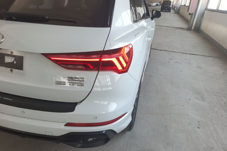 Audi Q3 2021 #8 Audi Q3 2021 car image #8